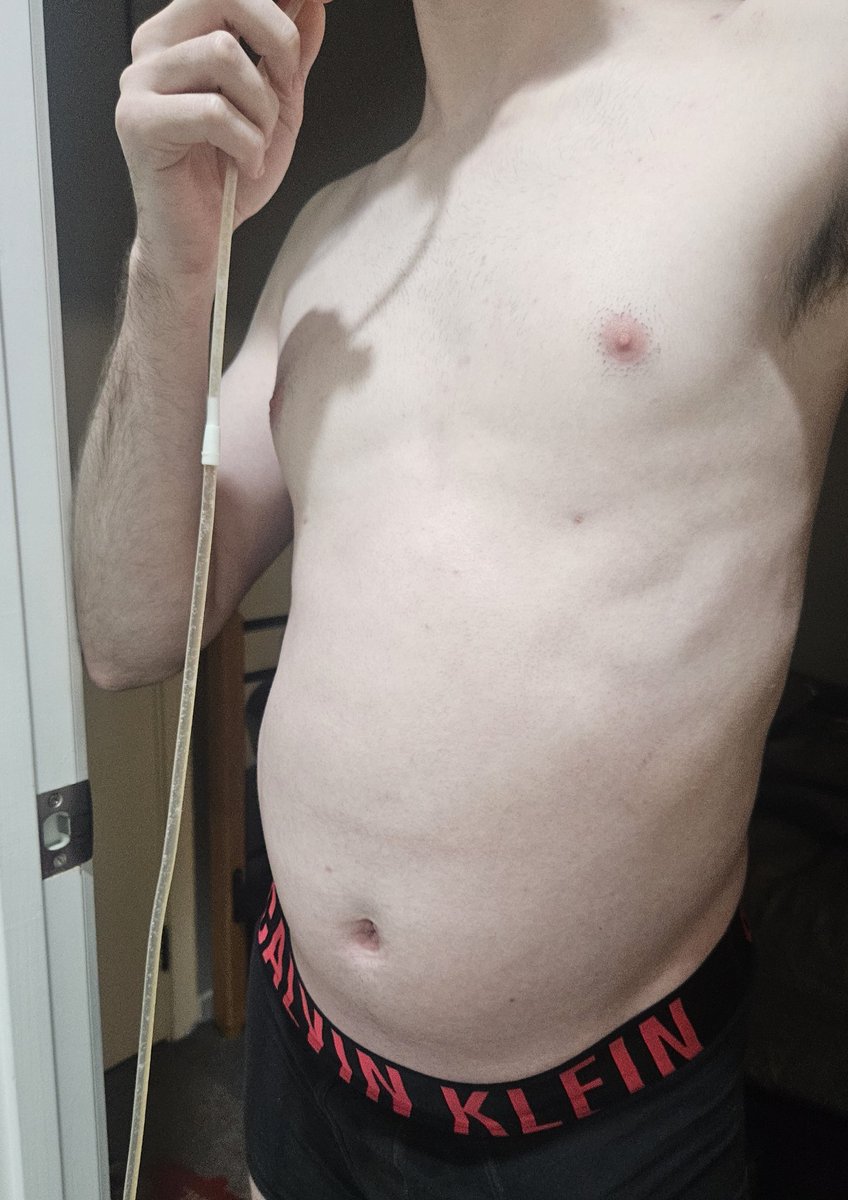 Mightpop_myself's tweet photo. 3L of Coke pumped directly into your stomach really stretch you out... https://t.co/yZx09jq0s1