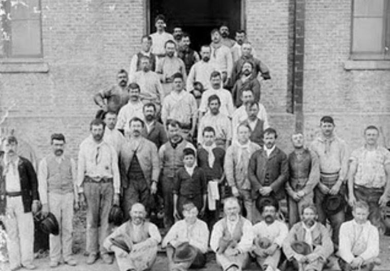 wrkclasshistory's tweet photo. #OtD 18 Jul 1887 the Argentinian anarchist bakers' union was founded in Buenos Aires with the help of Italian anarchists Errico Malatesta and Ettore Mattei. It publicly launched on 4 Aug and held its first strike the following year https://t.co/ZfdFxEbMDk https://t.co/hqR48luWmf