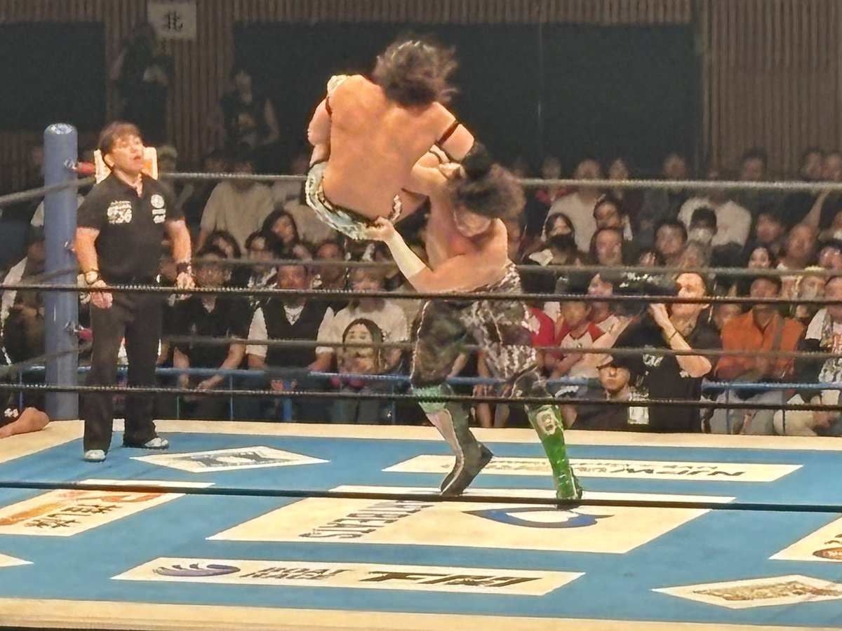 boo_321's tweet photo. 新日本プロレス1日目でした。
全９試合、面白かったです。

#njpw https://t.co/hJgkxIz5lW