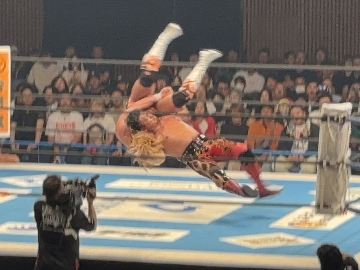 boo_321's tweet photo. 新日本プロレス1日目でした。
全９試合、面白かったです。

#njpw https://t.co/hJgkxIz5lW