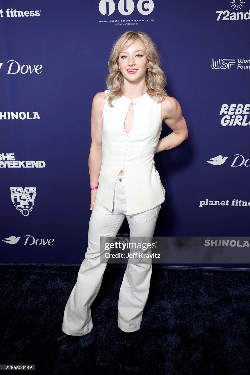 thebladeangels's tweet photo. Amber Glenn attends a private Team USA Athletes Only Dinner featuring top celebrity female chefs and hosted by Flavor Flav during Flavor Flav’s SheWeekend ✨

📷: Jeff Kravitz | Getty Images 
#amberglenn #figureskating #sheweekend #teamusa https://t.co/7qCczyRvHQ