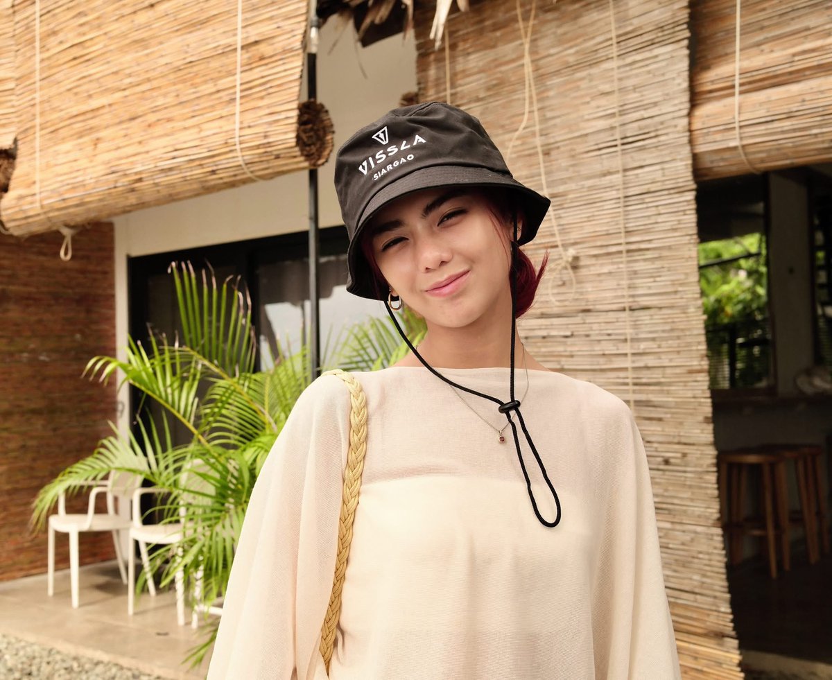 mikhasfeed's tweet photo. — new post from mikha https://t.co/lUdn4HFCX4