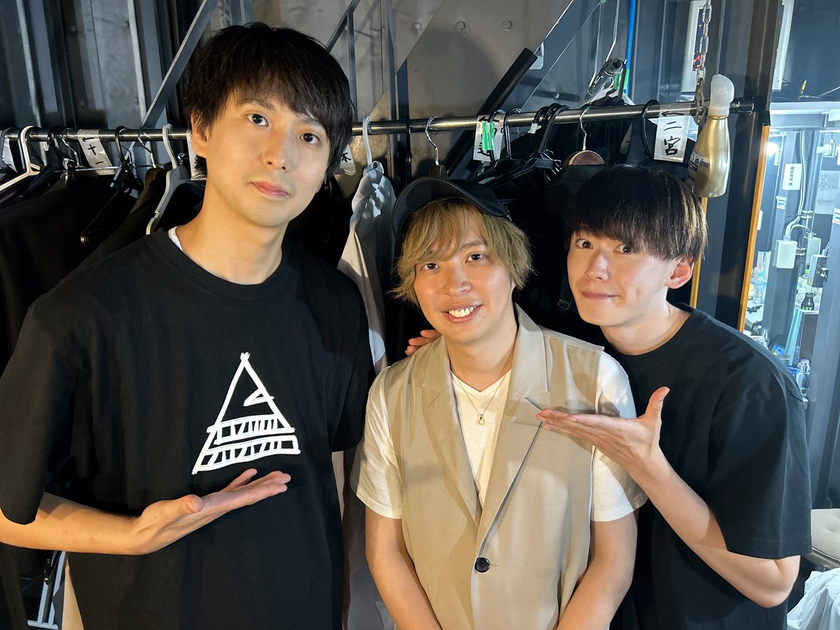 yopinapi0818's tweet photo. Uzume10周年記念第15回公演
「カラスウリ」

4公演目ありがとうございました！

大好きな人と一緒にお仕事できるのは幸せなものです。

明日もよろしくお願いします！

 #カラスウリ https://t.co/kF9z9XOsNZ
