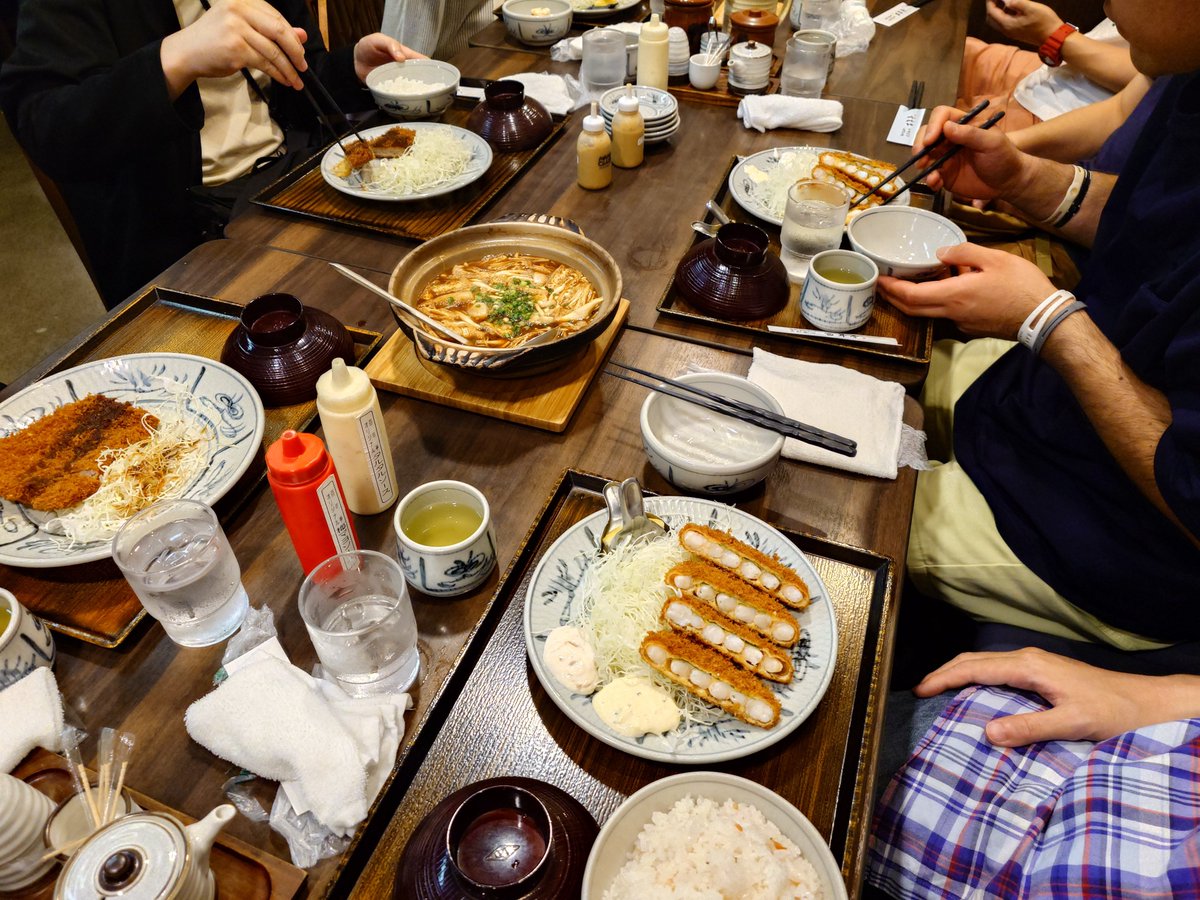 pso2_pacole's tweet photo. 初めて行ったとんかつ屋
美味しかった! https://t.co/NwjuidNd5x