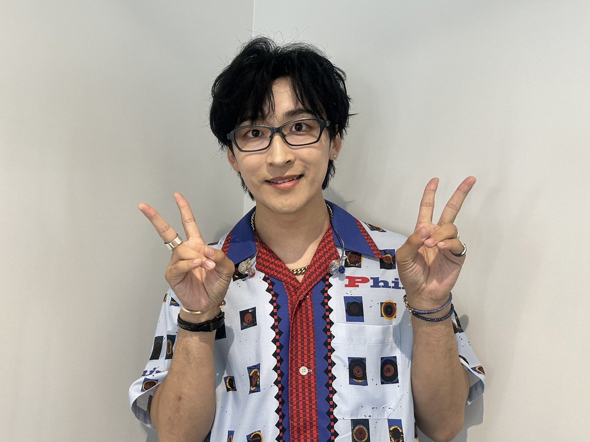 AssembleTour's tweet photo. Shibuya LOVEZ OPENING SERIES
「#LantisDAYZ」DAY1

#寺島拓篤 はトップバッターを
つとめさせていただきました🔥🔥

Nameless Story
sunlight avenue
明日天気になぁれ
Buddy, steady, go! (with #森久保祥太郎 さん)

お楽しみいただけましたか❓
ぜひ感想聞かせてくださいね‼️ https://t.co/MoSp77csLS
