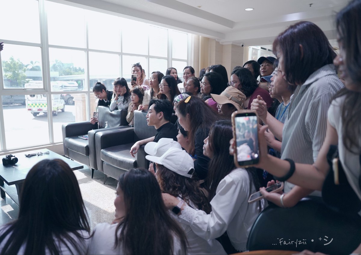Fairyziiipalit's tweet photo. นุชของเฮียยย :) 💓
🦋🦋🦋🦋

#เป๊กผลิตโชค #peckpalitchoke @peckpalit 
#fairyxpeckpalit 
#giftthatlives 
มีรูปมาฝากทุกคนค้าบบ https://t.co/wPoqQFt3ZR