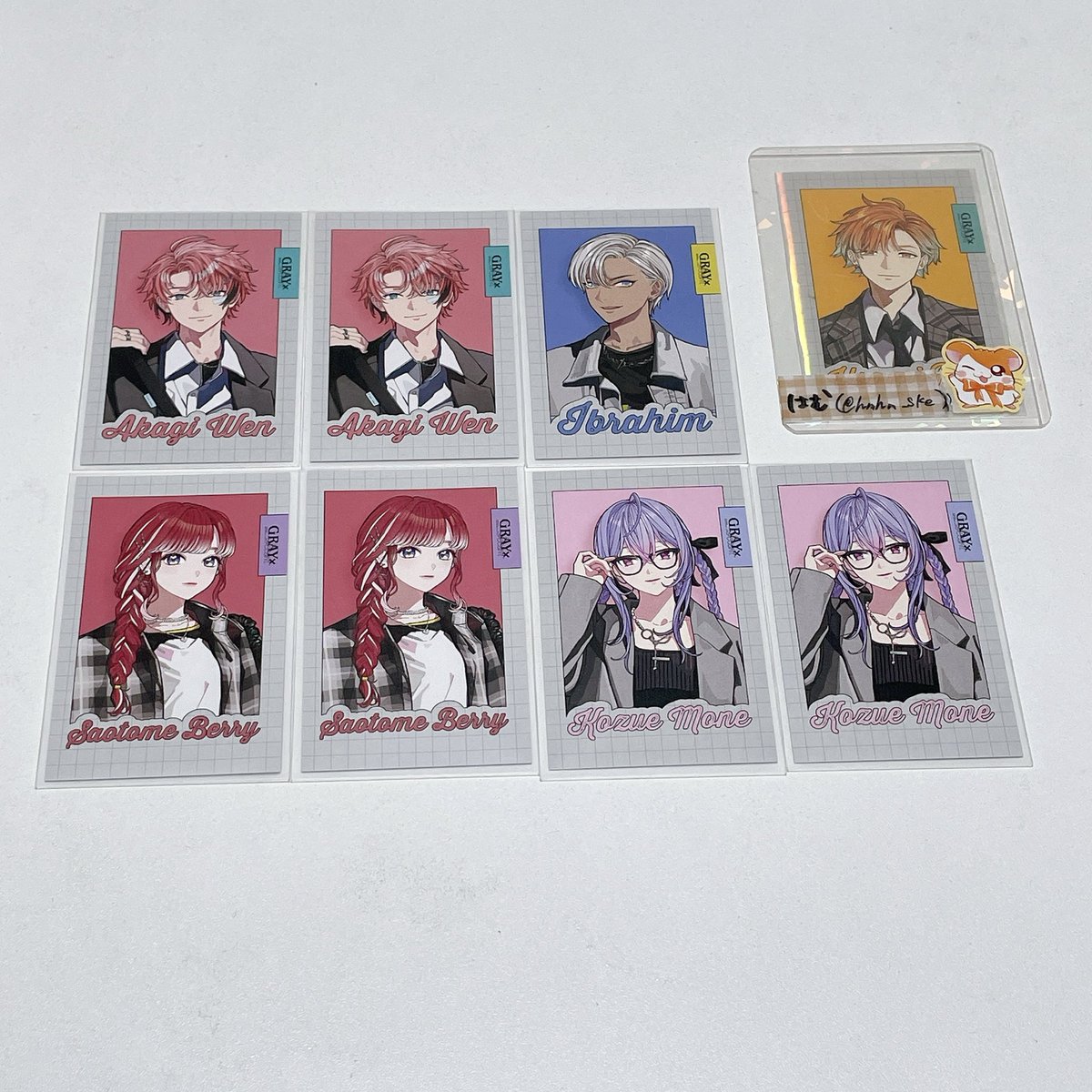 hmhm_ske's tweet photo. 【交換】にじさんじ GRAY×ACCENTランダムチェキ風カード

（譲）画像
（求）IDカードの方
　　下段のみ定価+送料

郵送または名古屋付近手渡し
お気軽にお声掛けください https://t.co/C5tZ5vhqAW