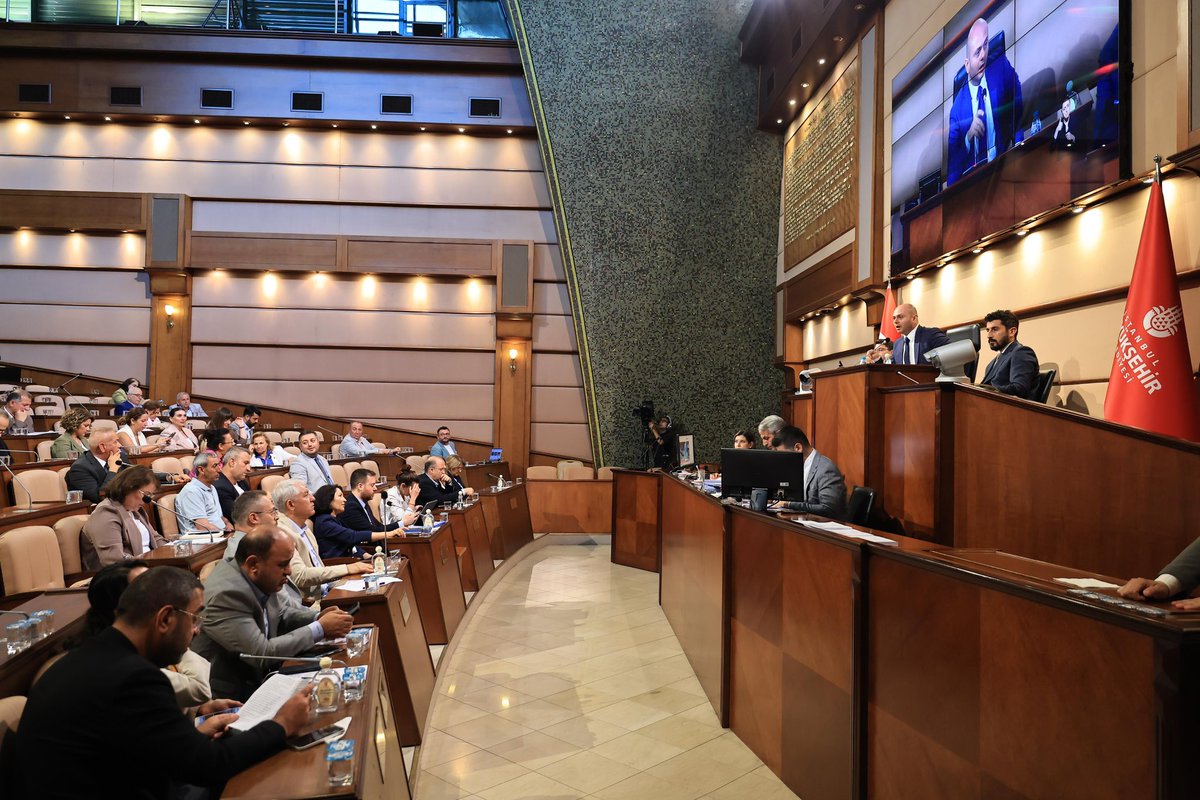 gorkemkursunn's tweet photo. İstanbul Büyükşehir Belediyesi Meclisi’nin Temmuz ayı birleşimlerini tamamladık.

İstanbul’umuz için; her zaman, daima ve durmadan çalışmaya, üretmeye ve halkımıza hizmet etmeye devam edeceğiz.

Daha yaşanabilir, daha adil ve daha güçlü bir İstanbul için kararlılıkla yolumuza devam ediyoruz.
#UmutBurada