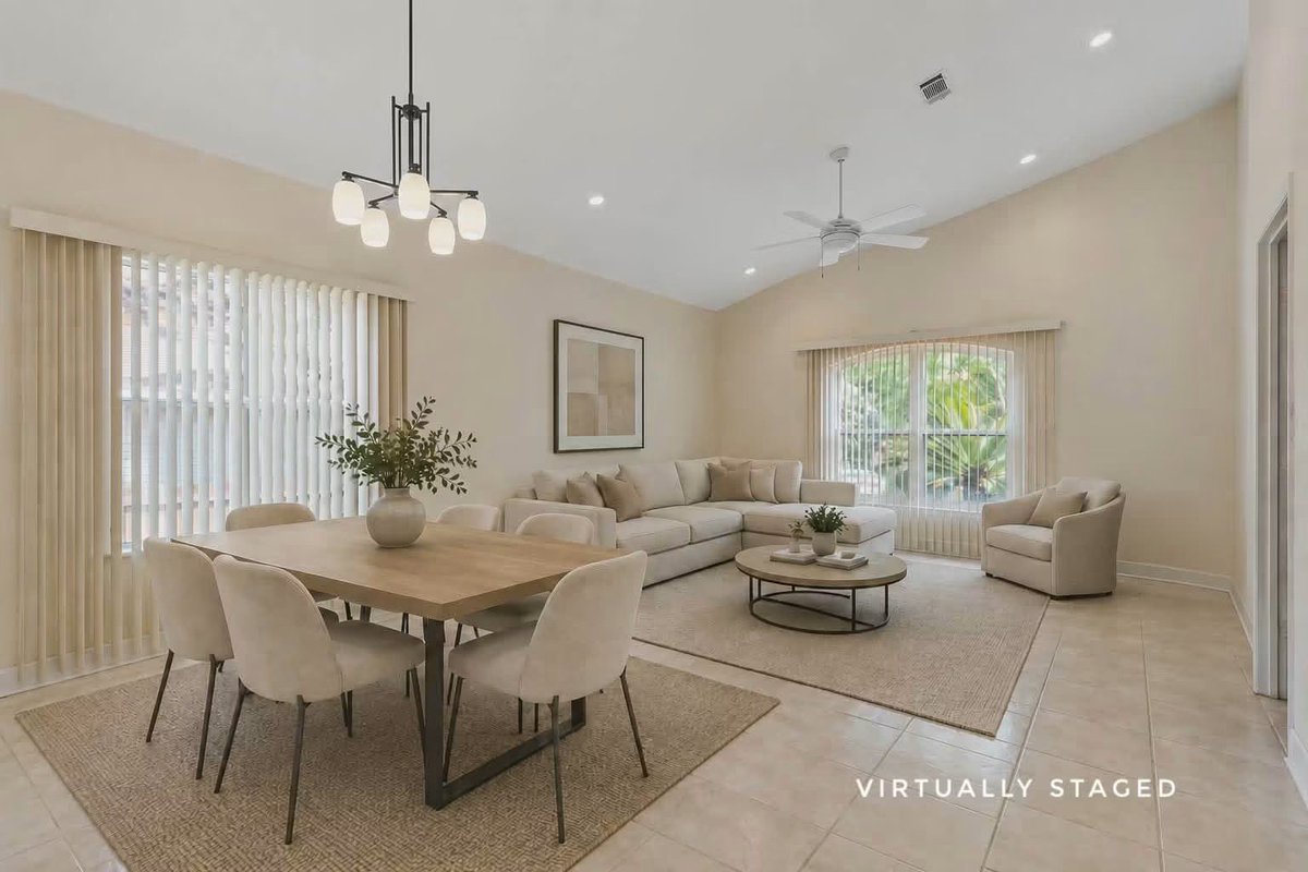MDoseanu's tweet photo. 🏡 #OpenHouse Today | 2pm to 4pm
📍 4030 Forsythe Park Circle
Zoned for Desoto, Montford, and Chiles
Offered at 394,900 #TallahasseeHomesForSale #TallahasseeOpenHouse #Tallahassee #Florida

Mariana Doseanu, Realtor
Keller Williams Town &amp; Country Realty
📞 (850) 339-5671 https://t.co/KxTDK0yvgb