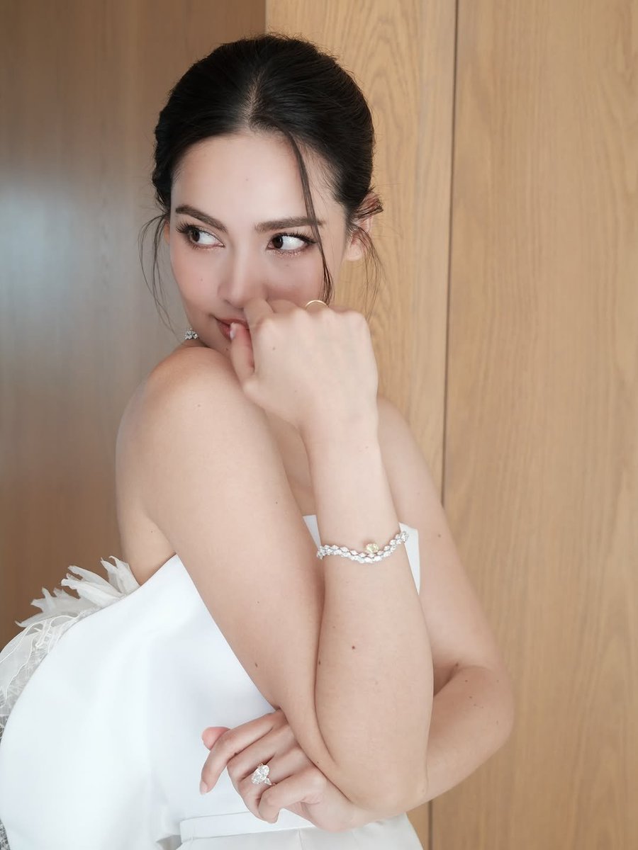 PandoraShots's tweet photo. ยอมแล้วค่ะพี่ญ่า เจ้าสาวสวยมาก

#nyเขยนอร์เวย์สะใภ้ขอนแก่น https://t.co/VCtQQ1Q9fp