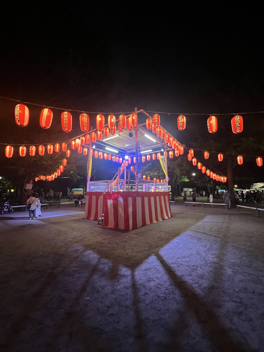 NakanoKJujiro's tweet photo. 2026
薬師盆踊り大会
1日目終了

明日もお待ちしております https://t.co/jaEoUIDEHc