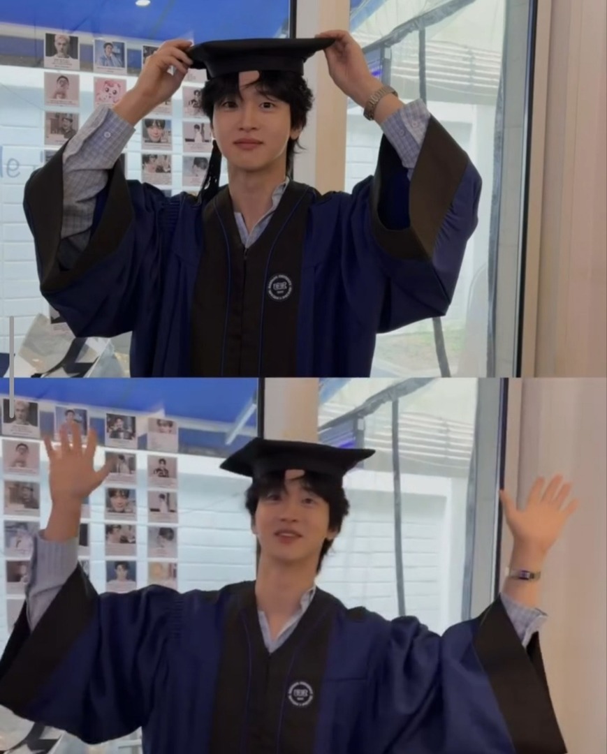 kdrama_menfess's tweet photo. Akhirnya setelah 15 tahun jadi mahasiswa abadi, hari ini dongyoon ngabarin kalau udah lulus jadi sarjana ekonomi di hanyang univ. Selamat dongyoon 😆 •kdm• https://t.co/edOllxtDSm