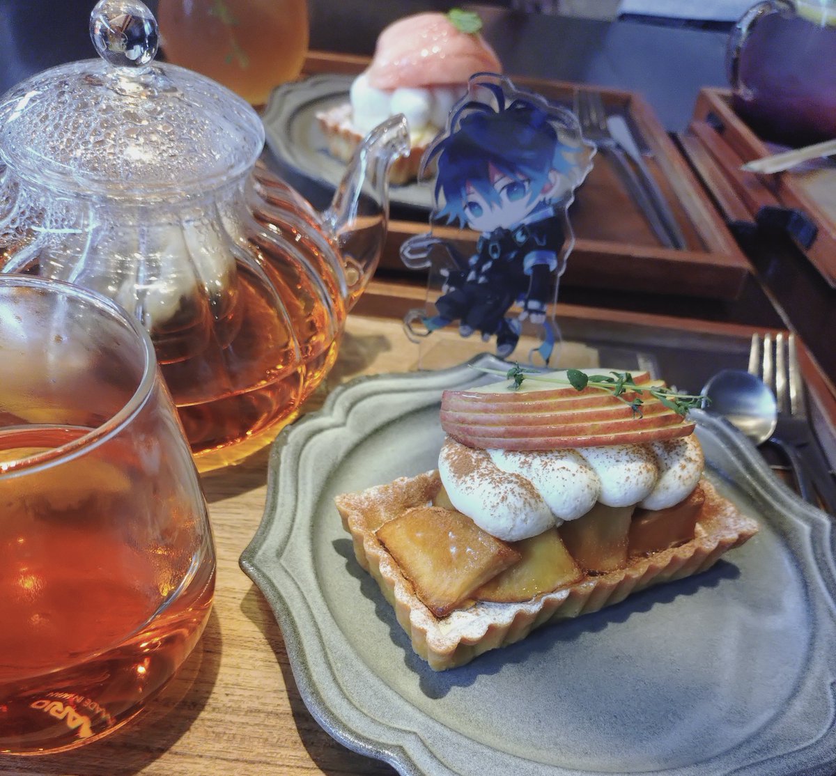 cobynano's tweet photo. 前行ったカッフェが良すぎてまた行ってきた
今回はアップルシナモン🍎
モリスレイのアクスタが映える https://t.co/FBIAhGZXTQ