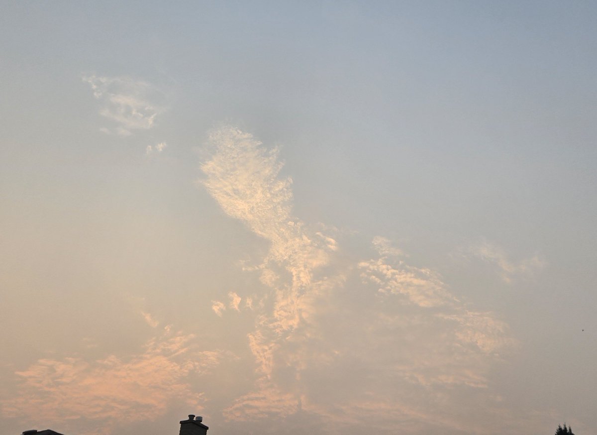 gastropod225061's tweet photo. July 17th, 2026,moment capture of the sunset, plus a cloud moment from Kitchener Ontario @weathernetwork @MurphTWN @KMacTWN @gtaweather1 @AMDaveintheAM @lisadrewradio @brittlestar @berryonline @CTVKitchener #Wxwatcher #Shareyourweather @BlacksWeather @suesgambati @JordyCaprice https://t.co/XjyZSsLLEi