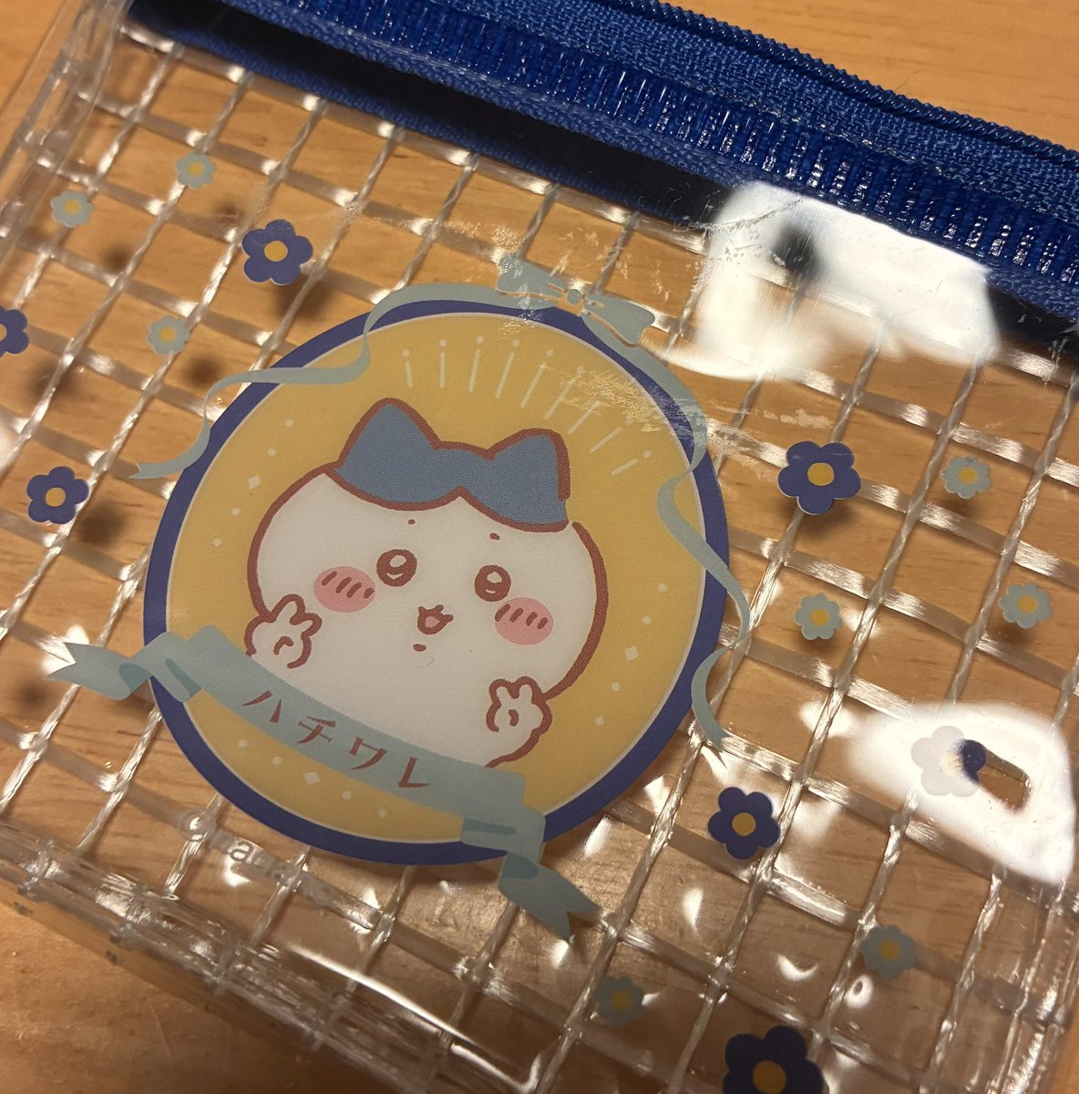 doronumadango's tweet photo. ハチワレちゃん……！！
かわいい！！ https://t.co/5OUuZleLYf