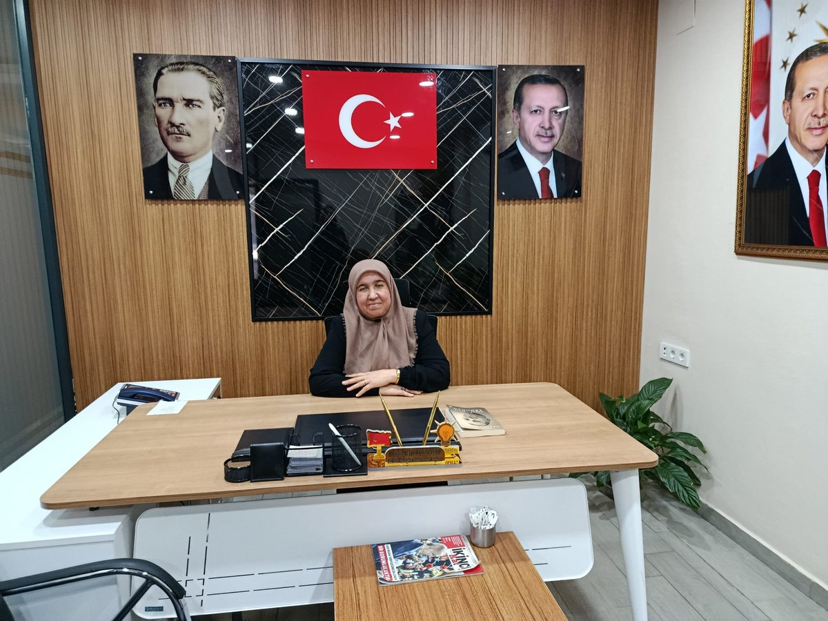 NusaybinAkKadin's tweet photo. Günlük olarak tuttuğumuz nöbetlerimizle siz değerli vatandaşlarımızın hizmetindeyiz.

Nöbetçi Başkan: Yönetim Kurulu üyesi   
Sn.Halime ŞEN

@tugbaisikercan 
@sevilcan8 
@MehmetUncu47 
@Yildizogluirfan 
@avkubraortac 
@Nusaybinakparti 
@NusaybinAkKadin https://t.co/sm9IA833t9
