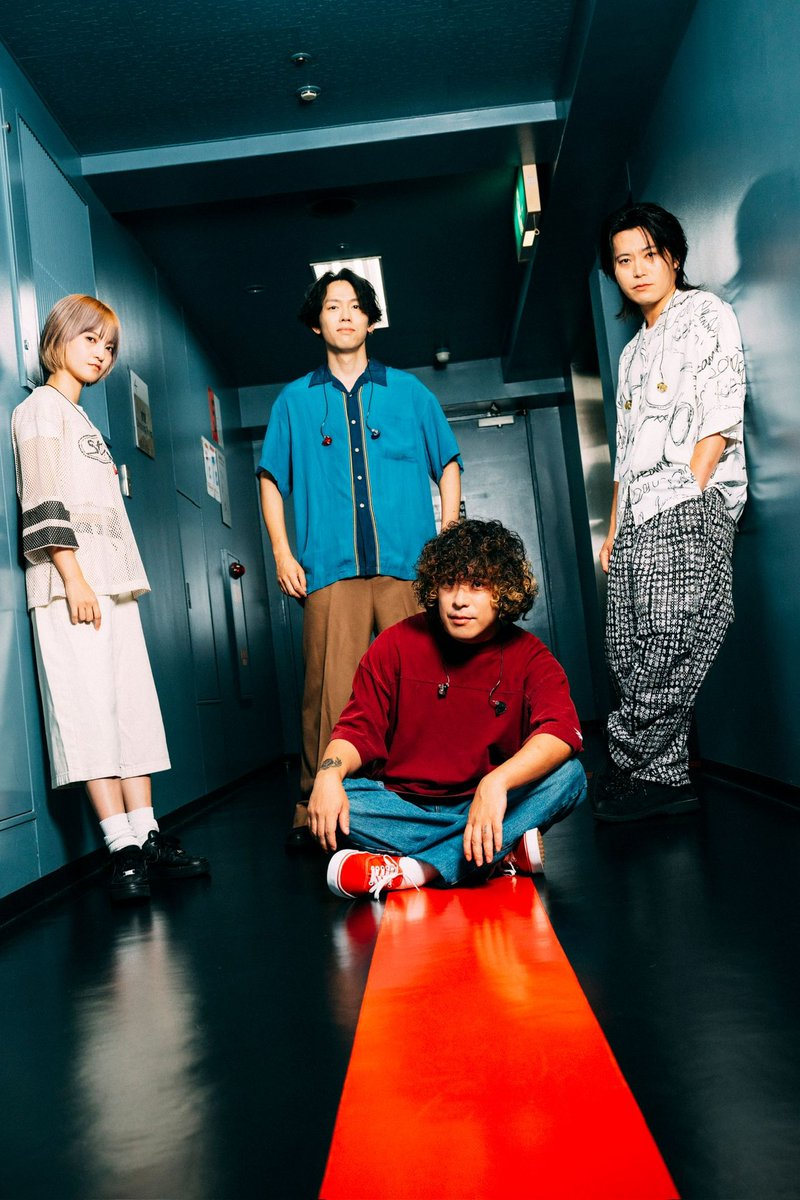 YurikoSeki_drum's tweet photo. ツアーファイナルとMVの衣装が��じなのはそういうことなのでした。

https://t.co/U7VTE3unU2

photo by @SatoshiHata https://t.co/NhBjdILEWQ