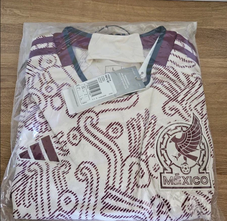 seqaf's tweet photo. #Jersey4Sale

Mehiko Jersey 2022 (Away) 🇲🇽

- BNWT (Original)
- Size L (74x53cm)
💰 1 jt

Gracias @JerseyForum https://t.co/a4l03QTQVr