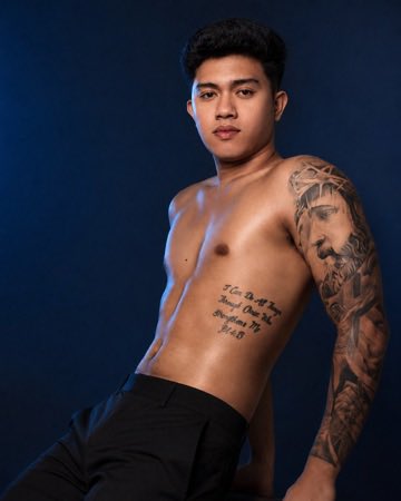 Zion_Levii's tweet photo. im available for massage pm me🤗 https://t.co/lpHVukaciA