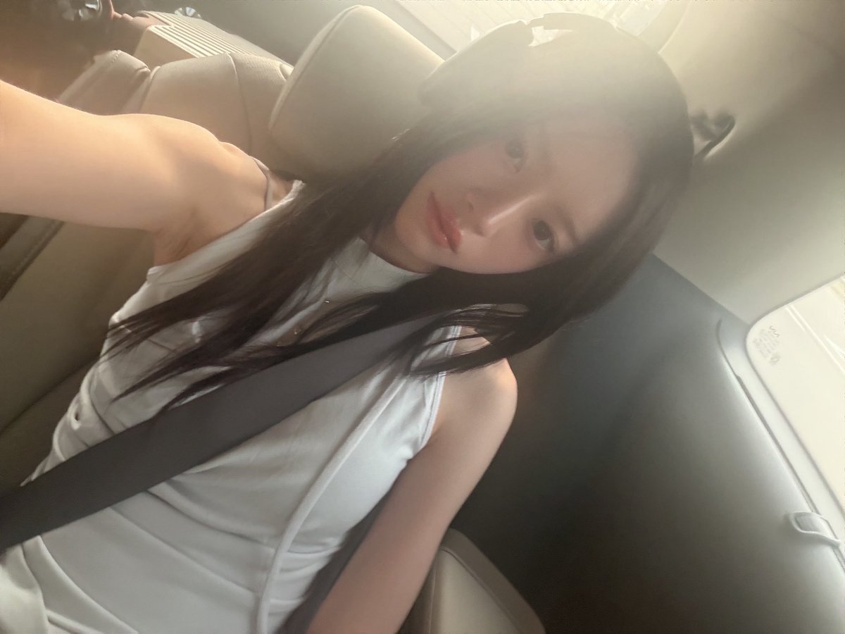 mienjuya's tweet photo. weekend mode! 🥰 https://t.co/ErRmKia1js