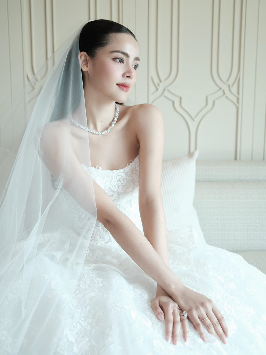 SOFEEEE8's tweet photo. เจ้าสาวสวยมากกกกกกกก พี่ป้อม วินิจแต่งหน้าา

#ณเดชณ์ญาญ่า #Urassayas
#NYเขยนอร์เวย์สะใภ้ขอนแก่น https://t.co/EKfpm7P8Fg
