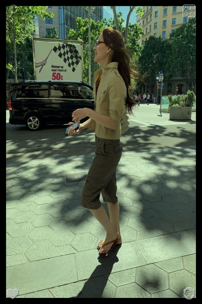 0609Eight's tweet photo. Lola chuckled as she replied with a winking emoji, then swiped over to her camera gallery. She browsed through older selfies—summertime trips to the shore, evenings out with friends, spontaneous late-night food hunts—every image a fragment of her boldly authentic existence. 🥘 https://t.co/Lo17b5NTwA