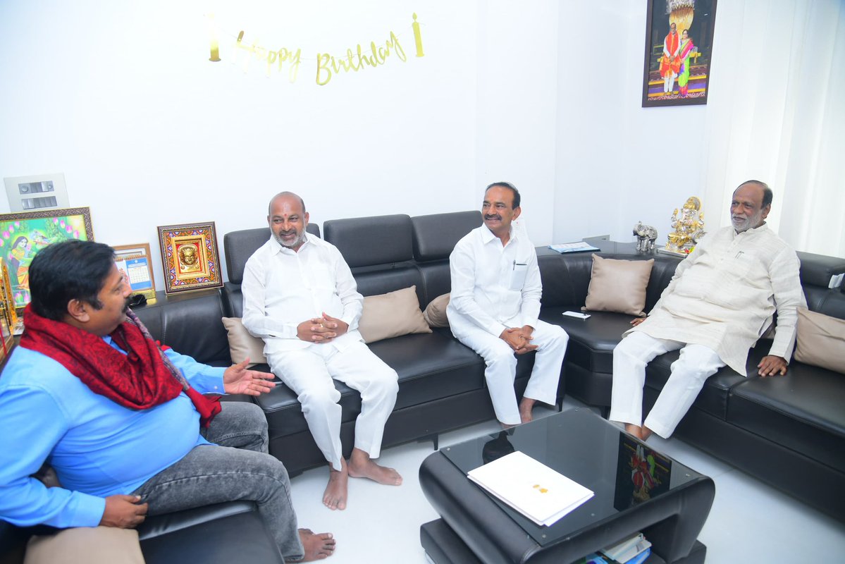 bandisanjay_bjp's tweet photo. Weekends are even better when they begin with good conversations and shared purpose.

It was nice spending time with Rajya Sabha MP @drlaxmanbjp Anna, @BJP4Telangana Incharge Shri @iamabhaypatil Ji, MP Shri @Eatala_Rajender Anna . 

Together, under the leadership of Hon’ble Prime Minister Shri @narendramodi ji, guidance of Hon’ble Union Home Minister Shri @AmitShah ji, @BJP4India President Shri @NitinNabin ji and @BJP4Telangana President Shri @N_RamchanderRao ji, we continue working for a stronger BJP and a stronger Telangana. 🪷