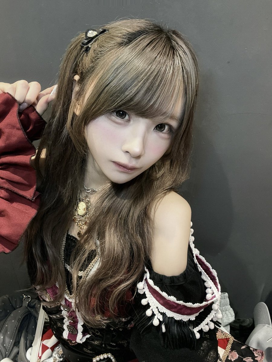 rwu7f tweet picture
