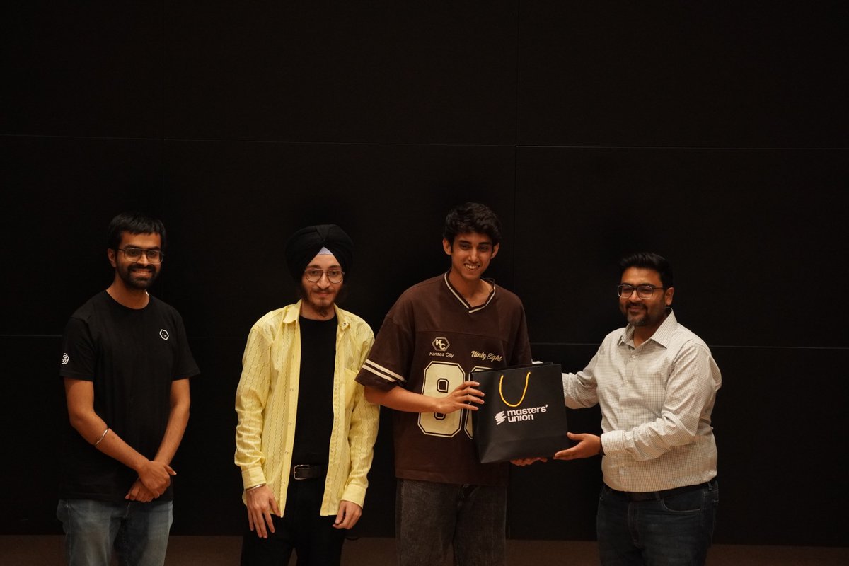 Param3021's tweet photo. Shortlisting Top 10 was fine.
Choosing Top 3 was genuinely hard.

The Winners:
🥇 Fiebatt by 4Lemurs
🥈 Loopy - Ananya
🥉 Catalyst by BeCodes - @adityapand79486 @Rtx09x 
1st runner up: Coremap by 0xalgos - @AnandVashisht15 
2nd runner up: Pyxis Lab - @aakanshajagga @Hirakjnn https://t.co/nKmrqXoqwR