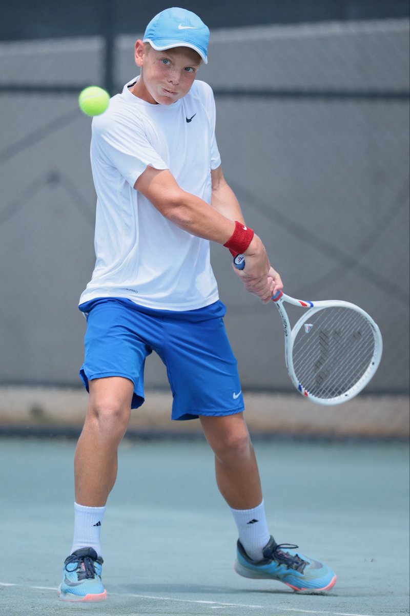 tennisaurus_rex's tweet photo. @tecnifibre https://t.co/tq62iI3y0Q