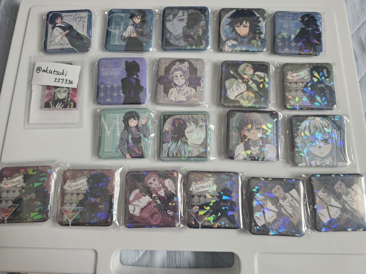 akatsuki227336's tweet photo. 鬼滅の刃 モクテル ロトくじ 両面アクリルスタンド ダイニング お楽しみくじ 交換 讓渡

譲 画像1～4 元ポストの物
義勇 実弥 伊黒 蜜璃 煉獄 無一郎 しのぶ 悲鳴嶼 宇髄

求 定価＋送料
画像6､7❤＞⭐
クリームソーダパーラー
画像8～11 繋がるアクスタ❤＞⭐
缶バッジ、アクスタ＞その他グッズ https://t.co/0FeMRtXr7B