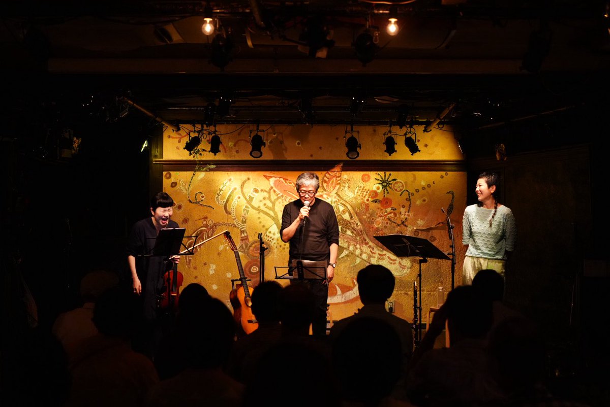 yuki_etoh's tweet photo. 6.28. コーコーヤ at 晴れたら空に豆まいて
たくさんのご来場ありがとうございました！

7年ぶりのライブ。
ライブ初演の曲も多く、独特な緊張感がありました。

でもそんななか、とにかく客席の温かさに助けられたステージでした。
色々なことが起こってびっくりもあり、大爆笑もあり。
最後のアンコール2曲まで楽しく演奏することができ、感謝です。
懐かしい方々との再会もたくさんあり、うれしかったです。

ご来場くださった皆さま、晴れたら空に豆まいての皆さま、ありがとうございました！！

コーコーヤは先週韓国公演を終え、8月は関西公演がございます。
ご予約受付中です。
ぜひお越しくださいませ！

＿＿＿＿＿＿＿＿＿＿

■ 8.8（土）OSAKA
CHOVE CHUVA

OPEN 17:30 ／ START 18:00
前売 ¥4,500 ／ 当日 ¥4,800

ご予約
06-6225-3003

Web
https://t.co/GbaDeVifPr

＿＿＿＿＿＿＿＿＿＿

■ 8.9（日）KOBE
100BAN HALL

OPEN 13:30 ／ START 14:00
前売 ¥4,500 ／ 当日 ¥5,000（+1drink ¥500）

ご予約
100BAN HALL
078-331-1728

ムジカ アルコ・イリス（安田）
080-3853-9363
my2933@softbank.jp

Web
https://t.co/yjNXjCxkcH