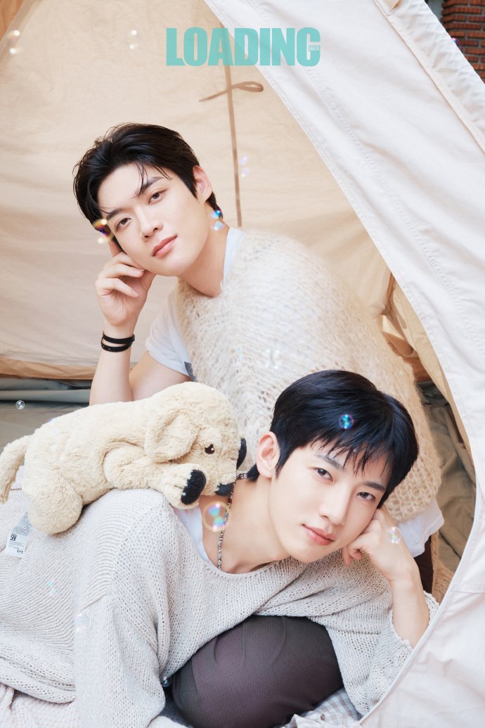 icebluelatte_'s tweet photo. INI LUCU BGT GUE GABOONG😭🤚🏻

Q: "photoshoot kali ini kan tema nya camping, kalo kalian beneran camping siapa yg atur semuanya"

🐶: "aku bisa semuanya sih, tapi nanti aku ttp minta tolong dia buat bantu"

🐵: "aku merhatiin aja dari belakang sambil GENDONG SAMSIK"
#검사실의제안 https://t.co/VTQoDAO7gJ