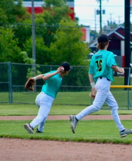 SawyerEager34's tweet photo. Came in in relief in Game 1. Threw pretty well. Still lots of room for improvement. 
#midmichchamp 
#PBR
#Baseball https://t.co/dZ7ndGIbJS