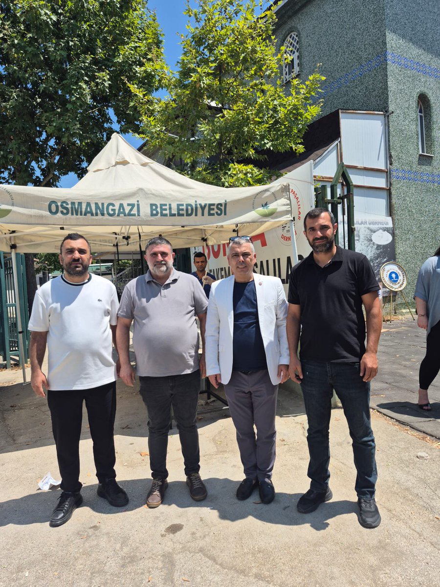 MHPOsmangazi16's tweet photo. 📍 Mustafakemalpaşalılar Derneği Aşure Günü Etkinliği 

MHP Osmangazi İlçe Başkanlığı olarak; İlçe Sekreterimiz Selim Aktaş,İlçe Başkan Yardımcımız Orhan Ay ve İlçe Yöneticimiz Salih Aktaş ile birlikte Mustafakemalpaşalılar Derneğinin düzenlemiş olduğu “Aşure Günü Etkinliğine” katılım sağladık. Misafirperverliğinden dolayı Dernek Başkanı Murat Tunçel'e teşekkür ederiz.