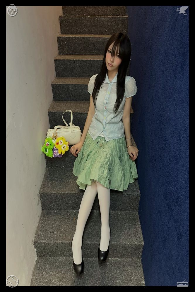 jinphi's tweet photo. She snatched her classic film camera off the desk and made her way to the balcony, her favorite place for capturing morning images. The arrangement of potted succulents against the pastel-colored wall created an ideal setting, with the gentle light accentuating the fabric of her https://t.co/Qu1KEwAKr1