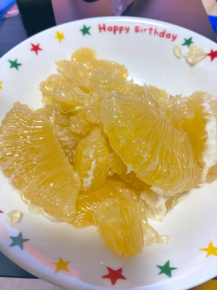 grgrpnk's tweet photo. 先日、阿蘇立野ダムへ行った帰り道に立ち寄った道の駅旭志(きょくし)で購入したジューシーオレンジ🍊🧡めちゃ美味しかった！！あっさりした甘さとほんのり酸味でもっと買っておけば良かったなぁと後悔。。やはり熊本の柑橘類🍊ハズレない☺️！！3玉600円しないのも嬉しい〜😃 https://t.co/NxwcmYbzvm