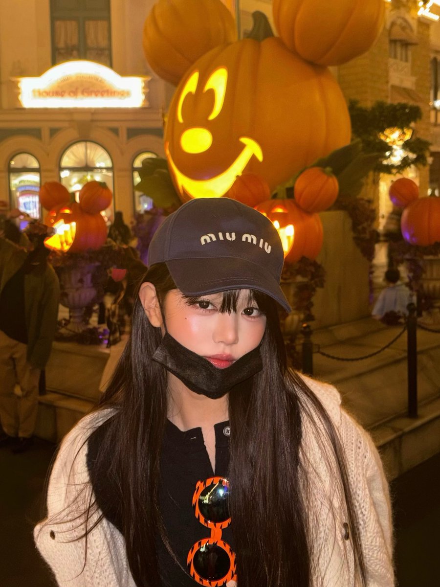 no context wonyoung tweet media