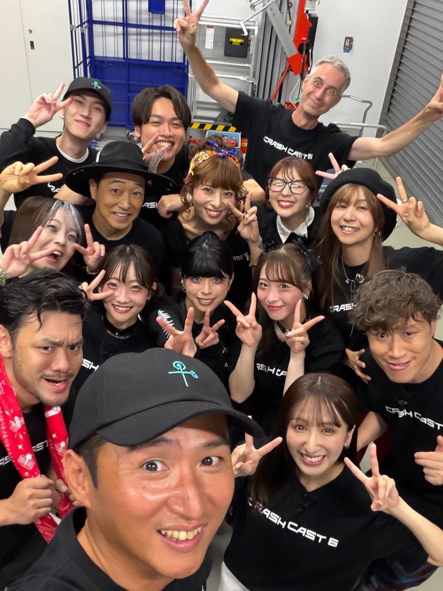 margaret_m0e's tweet photo. CRASH CAST 6  #くらきゃ
観に来てくださった皆さんありがとうございました🧸👻🌼

皆さんのおかげで
本番が今までの過去最高ベストでした‼︎‼︎

そして！10月31日(土)追加公演が決定しましたああああ！
https://t.co/MfYFeMsbka https://t.co/8VxWR46JVh