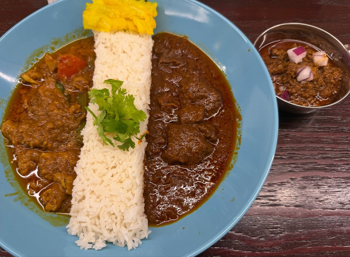 baal_lord's tweet photo. 最近食べたカレー。エピタフカレー@新宿三丁目の3種盛り。これぞスパイスカレーという感じで、どれも美味しかった。 https://t.co/cZmGrRHO8q