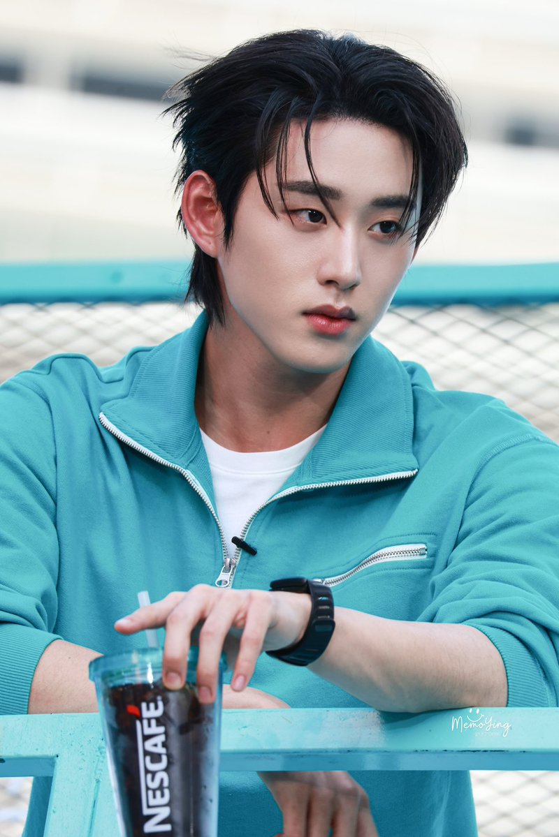 MEMOFORYING's tweet photo. เนสกาแฟหล่อมากค่าาาาา

A COOL PARTY WITH EST 
#NESCAFEMixandCoolPartyXEst
#est_rvp https://t.co/ktL0HHCL5c