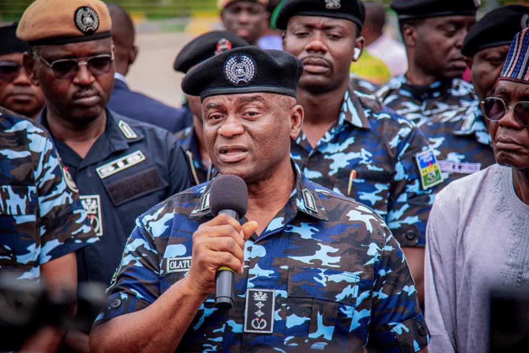 YomiShogunle's tweet photo. IGP DISU RECEIVES HEROES OF OYO SCHOOL RESCUE OPERATION, MOURNS FALLEN OFFICER AFTER SAFELY SECURING 7 TEACHERS AND 39 PUPILS
​
The Inspector-General of Police, IGP Olatunji Rilwan Disu, psc(+), NPM, today led the Nigeria Police Force (NPF) in honoring the gallant operatives of the NPF Special Intervention Squad (SIS) and the Force Intelligence Department-Intelligence Response Team (FID-IRT) at the Force Headquarters, Abuja.

​The formal reception followed the successful conclusion of a high-stakes, 56-day tactical operation in the Oriire Local Government Area of Oyo State, which secured the safe release of seven (7) teachers and thirty-nine (39) pupils held captive for nearly two months.
​While celebrating the team's tactical precision and operational resilience, the occasion was solemnized by the loss of a true patriot. Sergeant John Jerome Abena, an officer attached to the FID-IRT, paid the supreme sacrifice in the line of duty during the rescue mission. Expressing his deepest condolences to the family of the fallen officer, IGP Disu stated that Sergeant Abena's selflessness and gallantry epitomized the highest ideals of service to the fatherland, assuring that his sacrifice will never be forgotten and that the Force remains unyielding in its commitment to providing sustainable support and welfare to his family.

​Addressing the rescue team, which worked in close synergy with sister security agencies, IGP Disu commended their exceptional bravery and patriotism. He described the successful outcome as clear evidence of the NPF's evolving, intelligence-led capability to safeguard lives and combat violent crime across the federation. The IGP confirmed that while the rescued victims were not present at the reception, they are currently receiving comprehensive medical and psychological support to aid their recovery.

​IGP Disu emphasized that under his administration, the welfare, motivation, and recognition of personnel, especially those deployed to high-risk operations, remain a top institutional priority. He noted that honoring these sacrifices is a core moral obligation, stating profoundly, "A policeman is first of all a human being."

​The Inspector-General charged all officers and men of the Nigeria Police Force to remain resolute, vigilant, and uncompromising in the ongoing fight against criminality. The Nigeria Police Force reaffirms its unwavering commitment to securing every corner of the nation, protecting the lives and property of all Nigerians, and continuously prioritizing the operational welfare of its personnel nationwide.