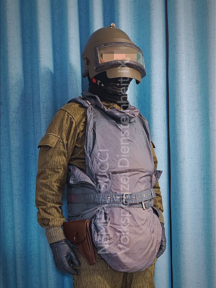 your401kplan's tweet photo. Really sucks how basically every game is a CAG DELTA clone now, or some tarkov knockoff. The late Cold War had some incredible looking special forces/CT gear. https://t.co/JHwtE3Vysv