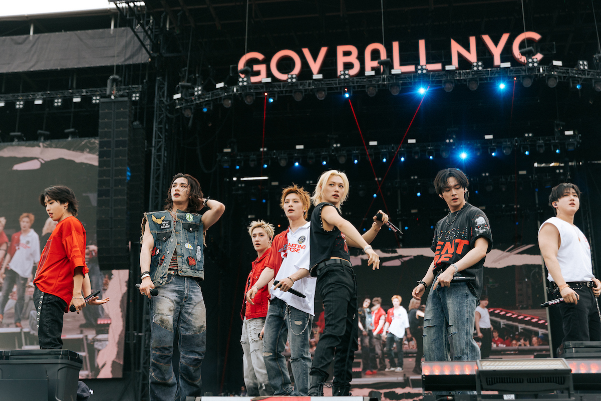 kpopconcerts's tweet photo. [RECAP] Governors Ball 2026 Goes Global with Stray Kids, JENNIE, and KATSEYE

🔗: https://t.co/aScp7b1MOo

#ConcertRecap #GovBall #KATSEYE #JENNIE #StrayKids https://t.co/1gqPFMsgQm