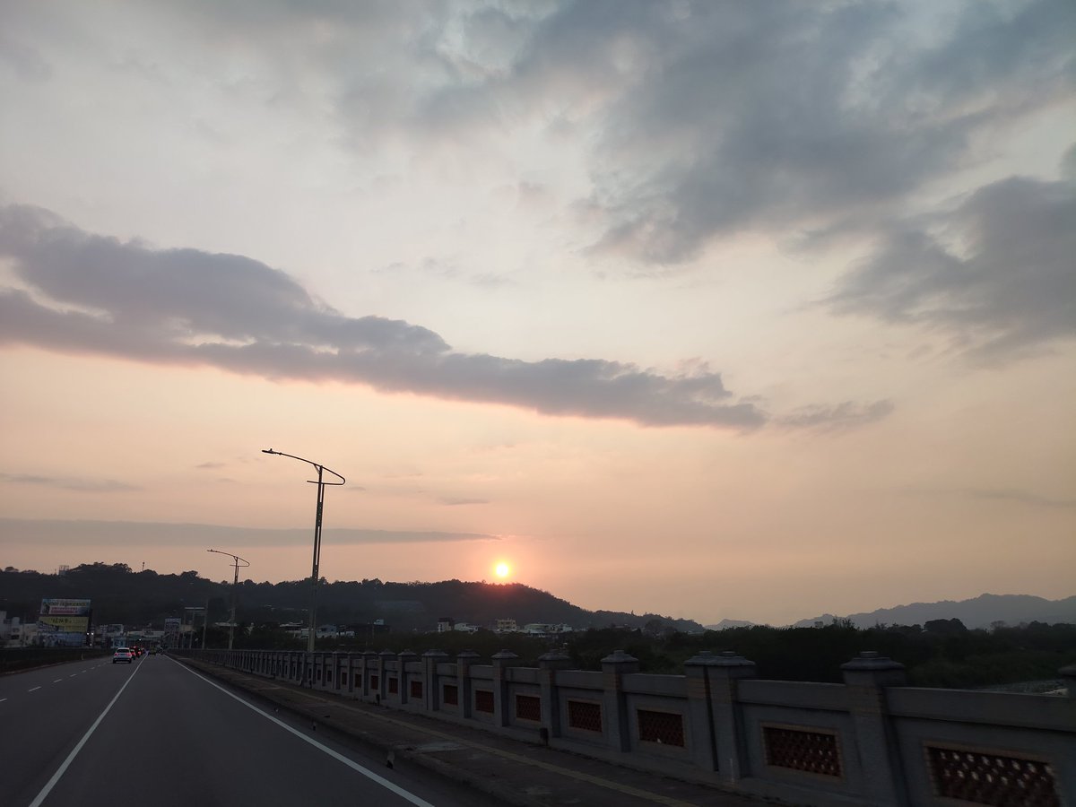 airu_pm's tweet photo. 頭殼痛😮‍💨
又不能睡覺了😮‍💨 https://t.co/PiHNFYfLtj