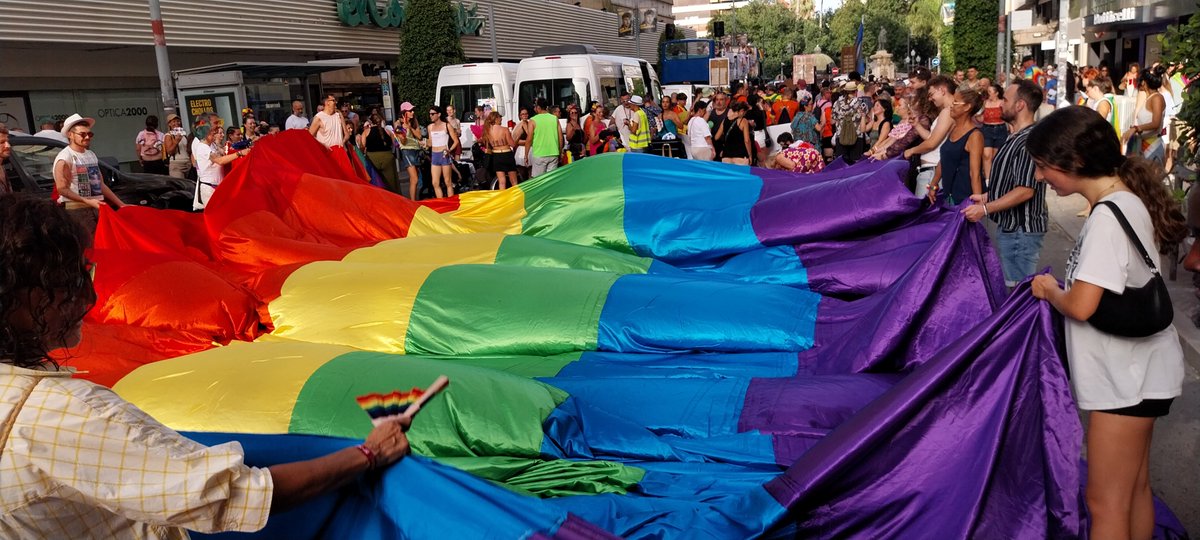 CCOOAM's tweet photo. 🏳️‍🌈 2026 També #OrgulldeSer #OrgulloLGTBI #OrgullAlacant #ActivismeLGTBI 
Llibertat, Igualtat, drets i ciutadania. 
#OrgulloDeClase https://t.co/Lc5deLzSfQ