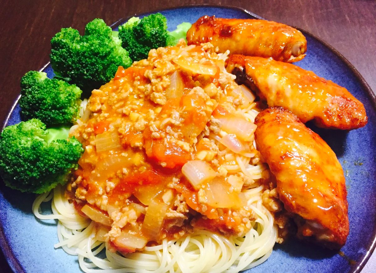 stryper8024's tweet photo. Just whipped up creamy garlic tomato pasta in 15 mins—simple, cozy, and totally satisfying! https://t.co/csC2Koa7Un