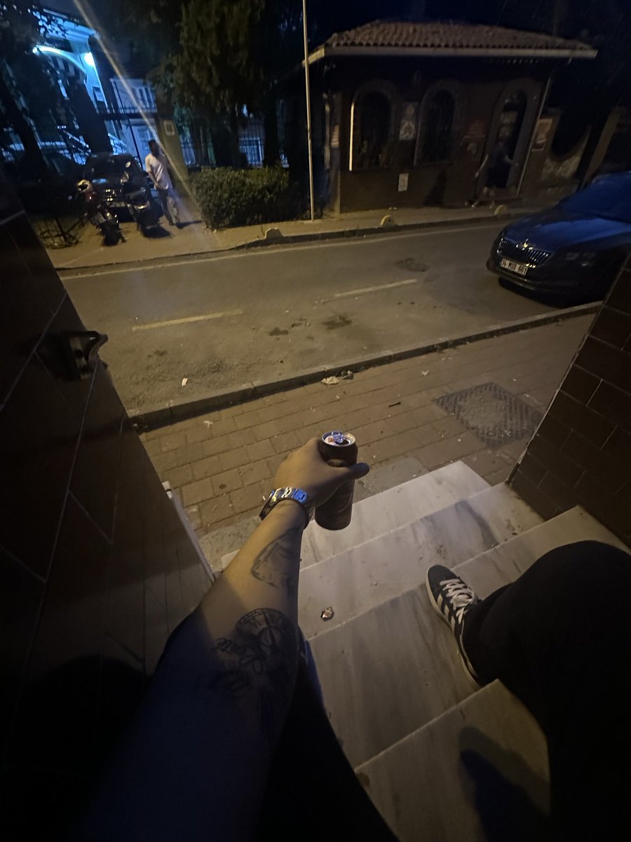 erykrtlss's tweet photo. İnsan En Mutlu Olduğu Anı Nasıl Unutur 🤷‍♂️🥲 https://t.co/OqzR9BCWoc