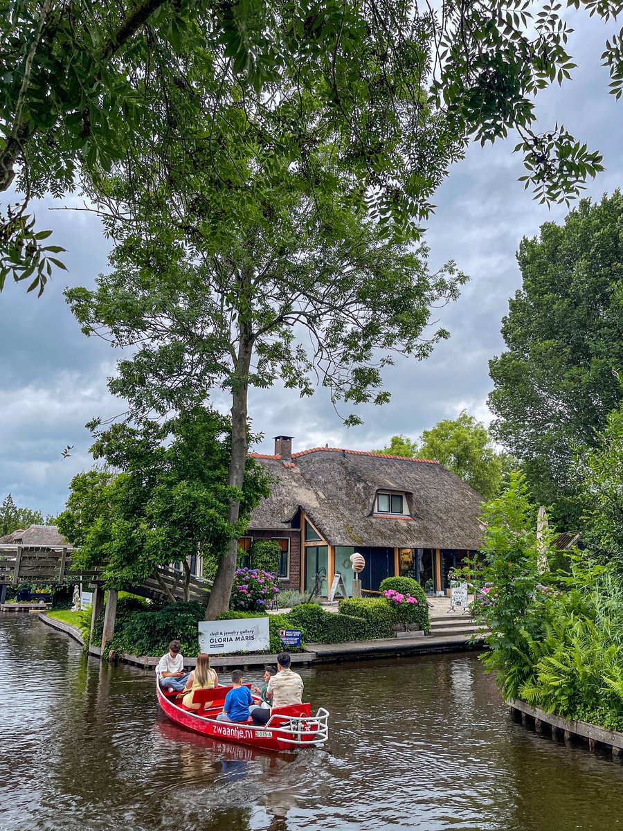 worldclick56's tweet photo. Beauty of Netherland 🇳🇱🍃 https://t.co/9WbgJ2Zdq7