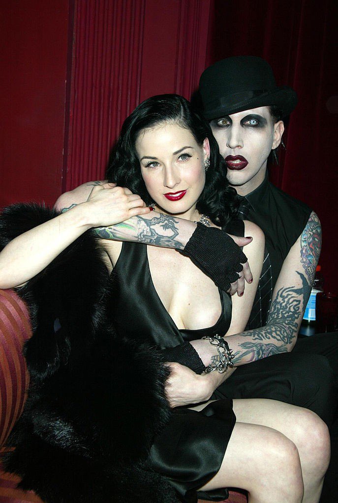 celebritiespops's tweet photo. dita von teese and jason voorhees 00’s https://t.co/4iy064BU21